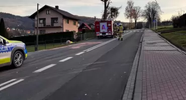 Zdarzenie drogowe w Łękawicy – poranna interwencja służb