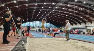 Karina Kasza wicemistrzynią Polski! Młoda lekkoatletka z Żywca zachwyca w Spale