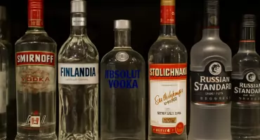 Debata o nocnej prohibicji w powiecie żywieckim. Partia Razem składa petycję