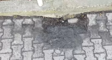 Chodnik na Komonieckiego: test równowagi dla pieszych