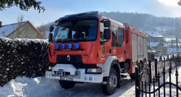 Zalanie piwnicy w Świnnej – interwencja służb