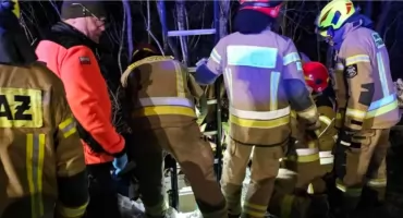 Dramatyczne chwile na parkingu stacji narciarskiej. 7-latek wpadł do studzienki