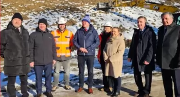 Symboliczne rozpoczęcie budowy tunelu w Lachowicach – przełom dla bezpieczeństwa na drodze powiatowej