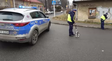 Potrącenie seniorki w Bielsku-Białej. Policja przypomina przepisy