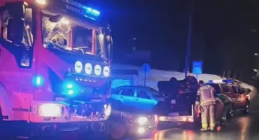 Nocna akcja ratunkowa w trudnym terenie – turysta uratowany w Koszarawie