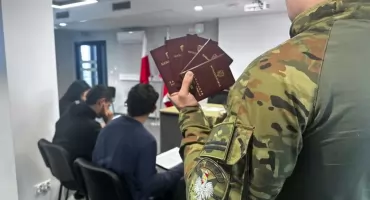 Fałszywe dolary i nielegalny pobyt. Weekendowe zatrzymania cudzoziemców