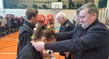 VIII Halowe Zawody Młodzieżowych Drużyn Pożarniczych w Międzybrodziu Żywieckim