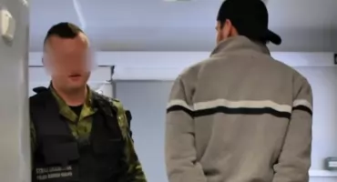 32-letni obywatel Mołdawii deportowany po serii naruszeń prawa