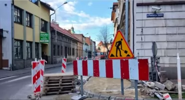 Rozpoczął się remont chodnika przy ul. Komorowskich w Żywcu