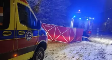 Nocna akcja ratunkowa w Pewel Ślemieńskiej – uraz uczestniczki Ekstremalnej Drogi Krzyżowej