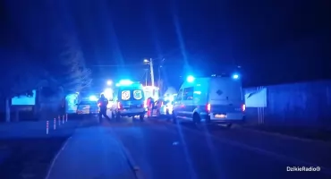 Samochód wjechał w ludzi na przystanku w Ujsołach – sześć osób rannych