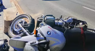 Groźny wypadek na ulicy Zakopiańskiej Zderzenie samochodu z motocyklem