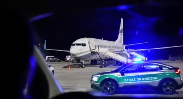 Zatrzymanie 55-latka na lotnisku w Pyrzowicach podczas rutynowej kontroli