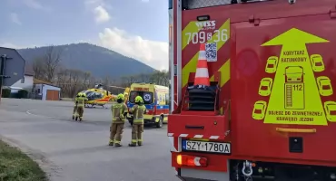 Szybka i sprawna akcja służb ratunkowych w Milówce z udziałem śmigłowca LPR