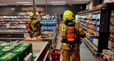 Zadymienie w sklepie w Łodygowicach. Straż w akcji, ale ognia nie znaleziono