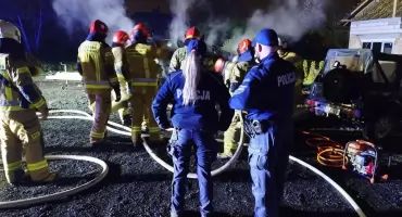 Pożar elektrycznego Mercedesa w Bielsku Białej trwał wiele godzin