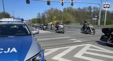 Więcej patroli policyjnych na śląskich drogach podczas majówki