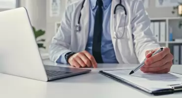 Jak często trzeba odnawiać badania z medycyny pracy i co może wpłynąć na ich zakres?