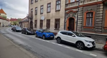 Modernizacja chodnika przy ulicy Komorowskich poprawia komfort mieszkańców Żywca