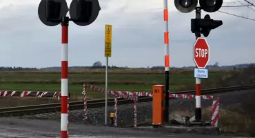 Bezpieczeństwo na torach czyli jak uniknąć wypadków na przejazdach kolejowych