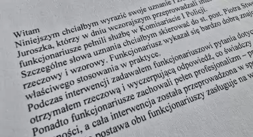 Bielscy policjanci docenieni za profesjonalizm i kulturę osobistą podczas interwencji