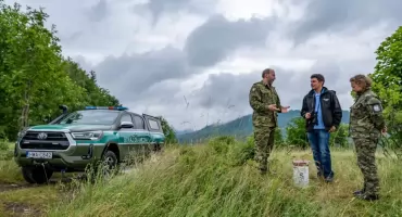 Wojewoda Śląski na granicy w Bielsku Białej sprawdza codzienną pracę strażników