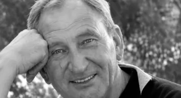 Marek Kluszczyński nauczyciel z pasją na zawsze pozostanie w pamięci szkoły w Żywcu