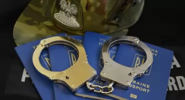  Poszukiwana kobieta zatrzymana na lotnisku Katowice po przylocie z Egiptu