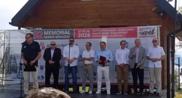 Moc sportowych emocji nad Jeziorem Żywieckim podczas 32 Regat Adama Banaszka