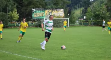 Pierwsza wygrana Smreka po trudnym starciu z LKS Pogórze