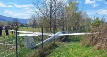 Wypadek szybowca z Aleksandrowic przy niskiej wysokości i błędach pilotów