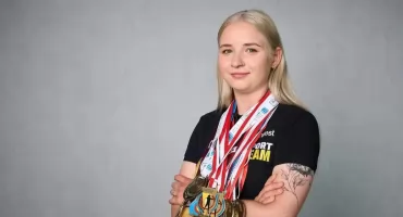 Karina Kozłowska triumfuje na Mistrzostwach Polski w łucznictwie zdobywając siedem złotych
