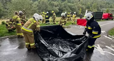 Nowa fala strażaków-ratowników szkoli się w Rajczy na rzecz powiatu żywieckiego