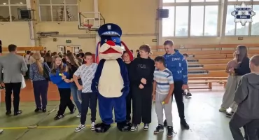 Bezpieczna droga do szkoły w gminie Milówka – edukacja najmłodszych i seniorów