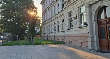 Radny o finansach powiatowej oświaty w Żywcu i możliwych niedoborach