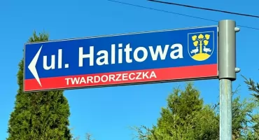 Twardorzeczka odświeża oznakowanie ulic dla mieszkańców i gości