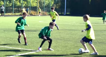 Zwycięzcy miejskich eliminacji piłkarskich w Żywcu poznani emocje i sportowa rywalizacja