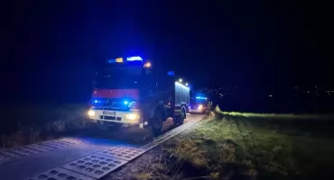 Pożar balotów siana w Wieprzu przy ulicy Wrzosowej akcja OSP Wieprz
